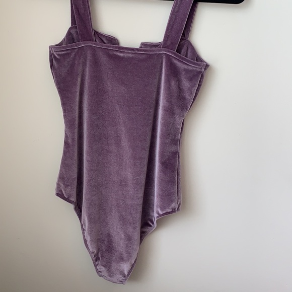 Purple velvet bodysuit - Picture 2 of 4